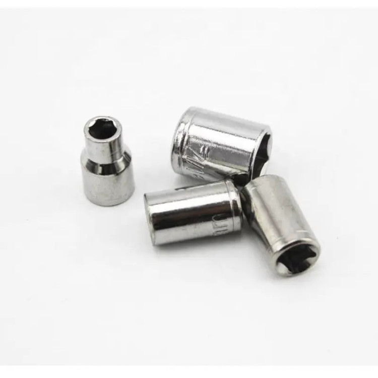جعبه بکس و دسته آچار 40پارچه آیوا(AIWA) به همراه پیج گوشتی